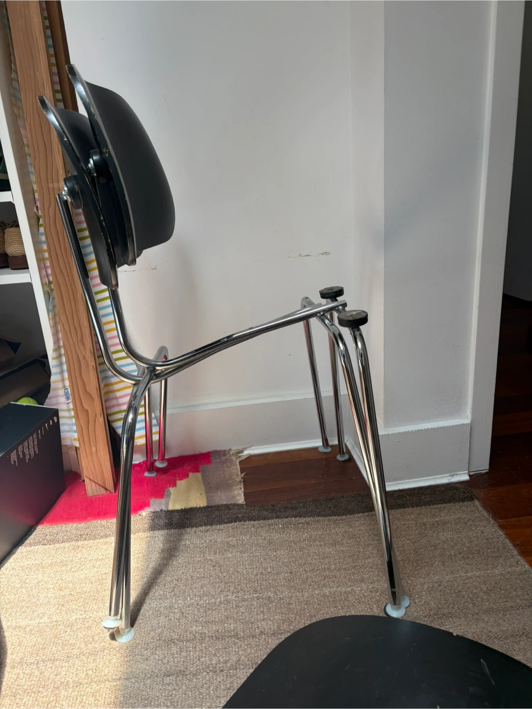 Herman Miller Black Molded Plywood Side Chair - photo 4