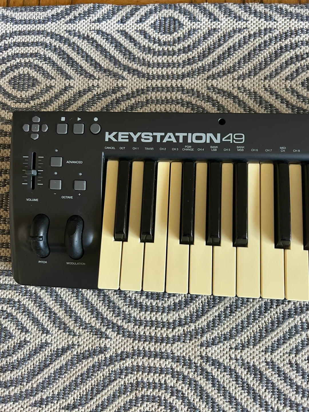M-Audio Keystation 49 MIDI Keyboard Controller - photo 3