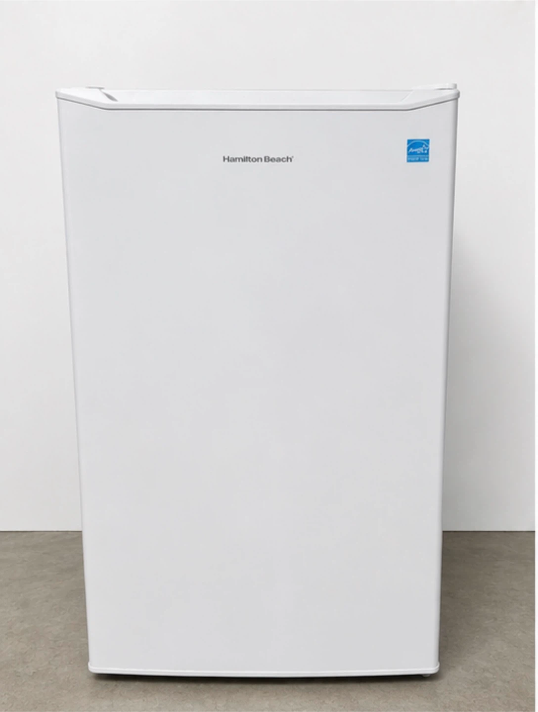 Hamilton Beach Compact Refrigerator - photo 2