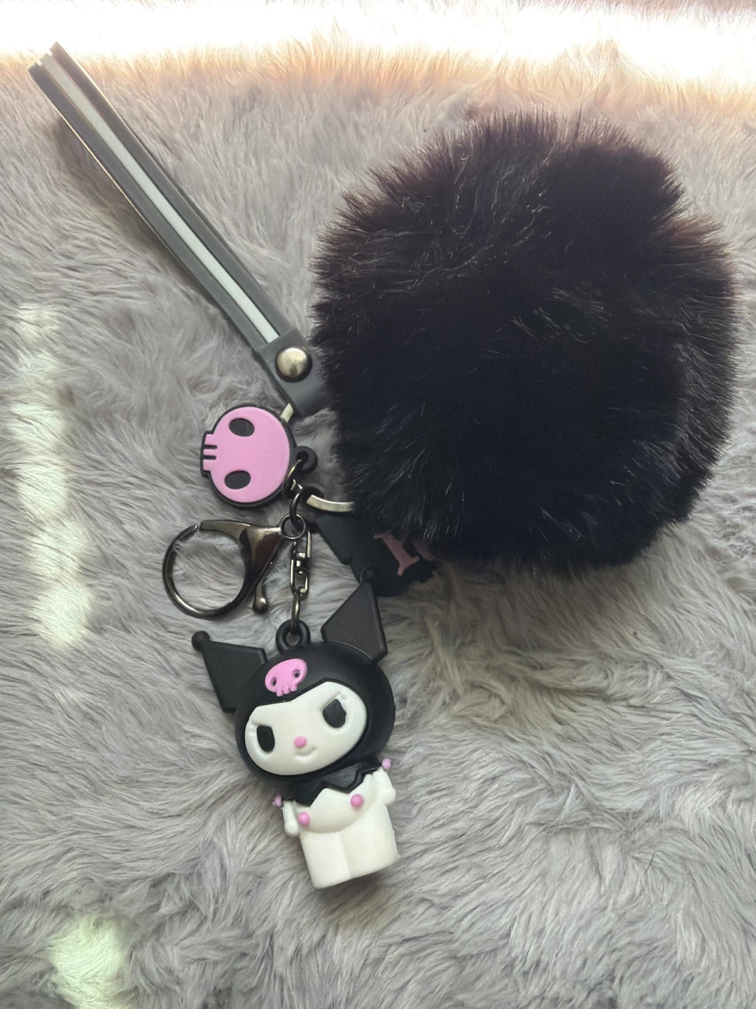 Kuromi Pom Pom Keychain - photo 2