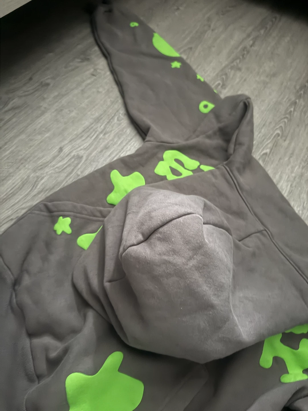 Sp5der Hoodie (worn once) size small - photo 4