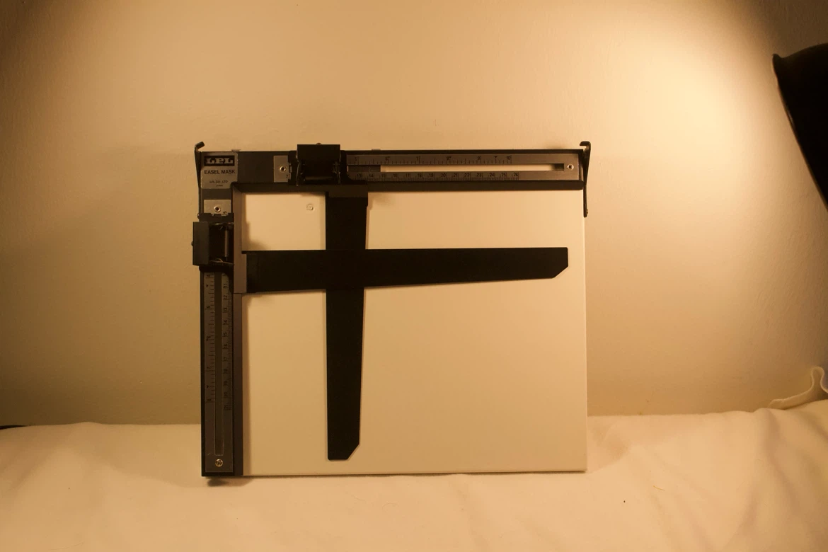 LPL Easel Mask 2 Blade 10x12