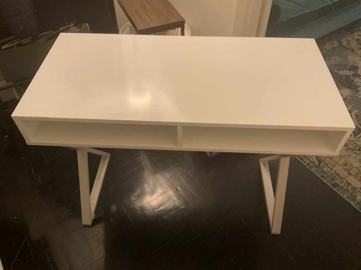 White Coffee Table - photo 2