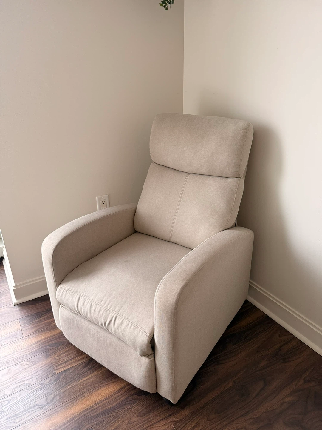Cream Recliner Chair