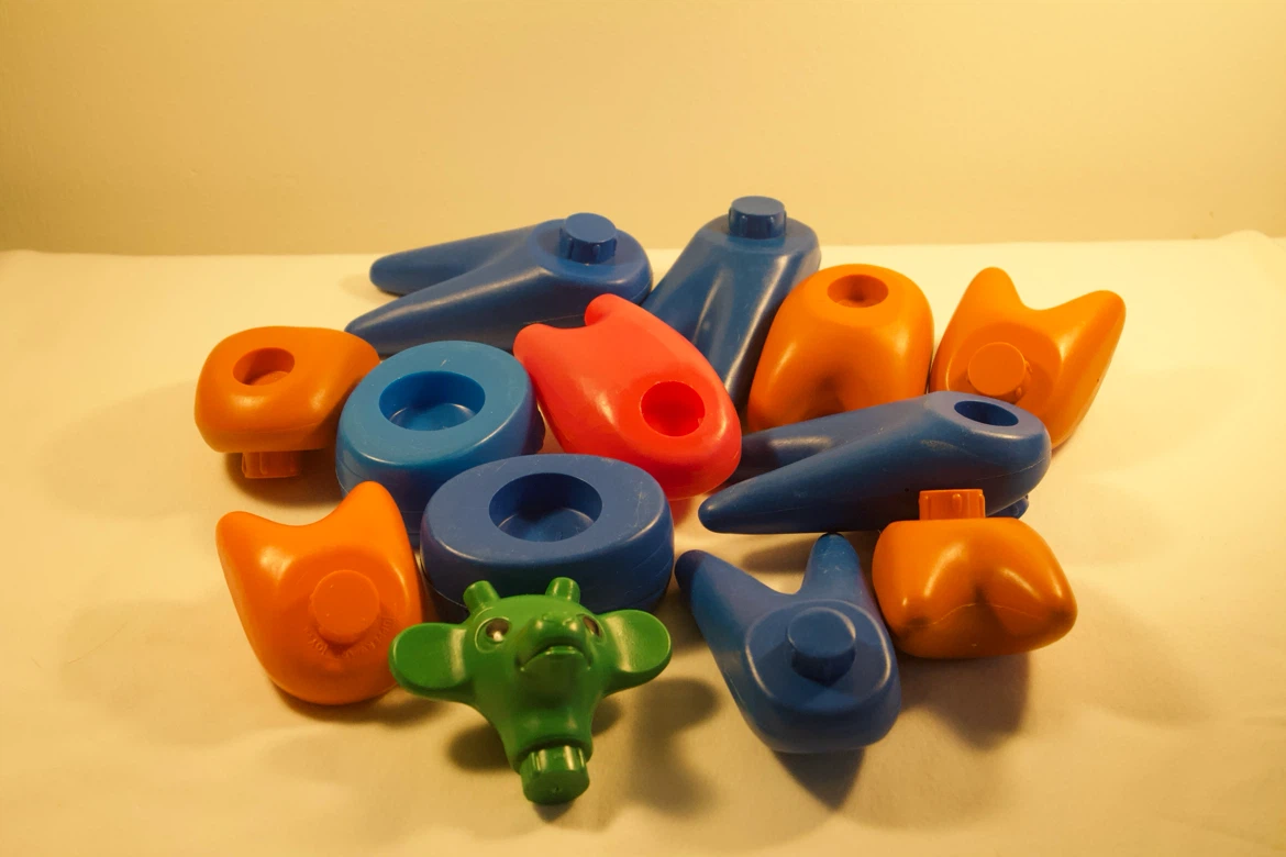 Vintage Tupperware Tuppertoys Zoo-It-Yourself Spare Pieces