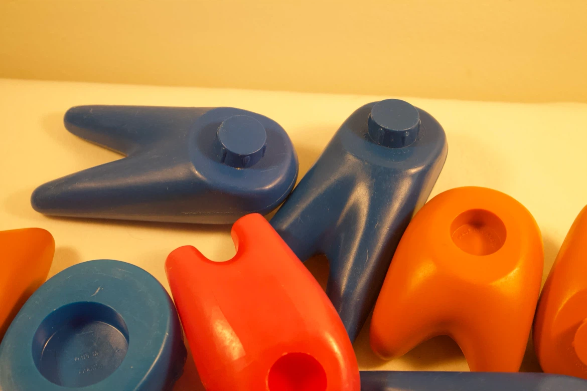 Vintage Tupperware Tuppertoys Zoo-It-Yourself Spare Pieces - photo 3