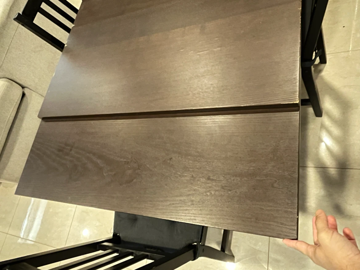 IKEA extendable dining table with 4 chairs - photo 3