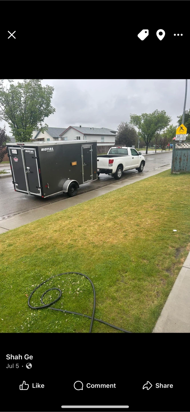 Junk removal and moving - photo 2