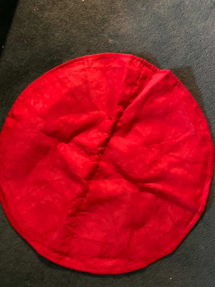Red Patchwork Round Table Cover with Sequins - photo 2