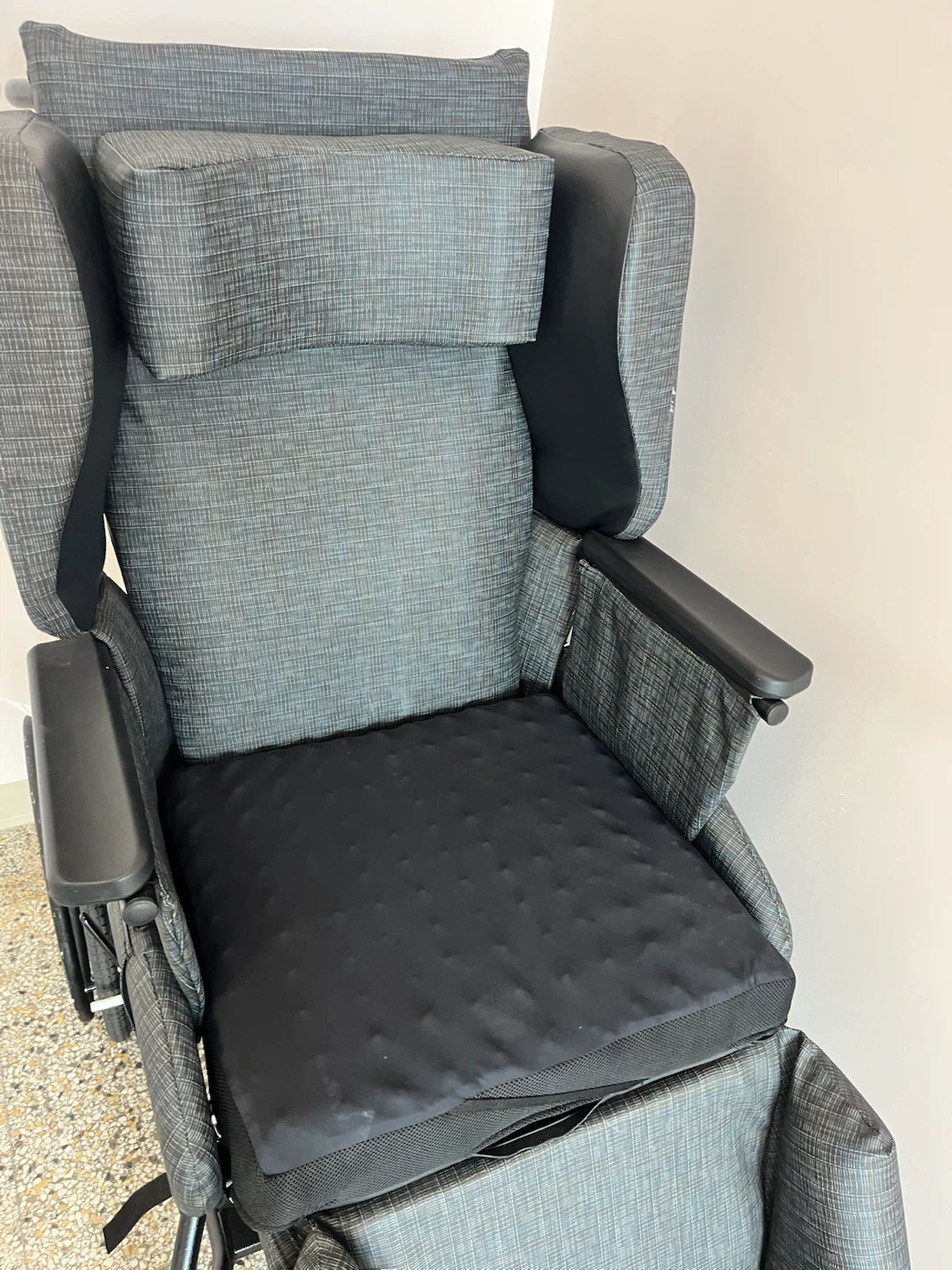 Broda Assistive Wheelchair - photo 2