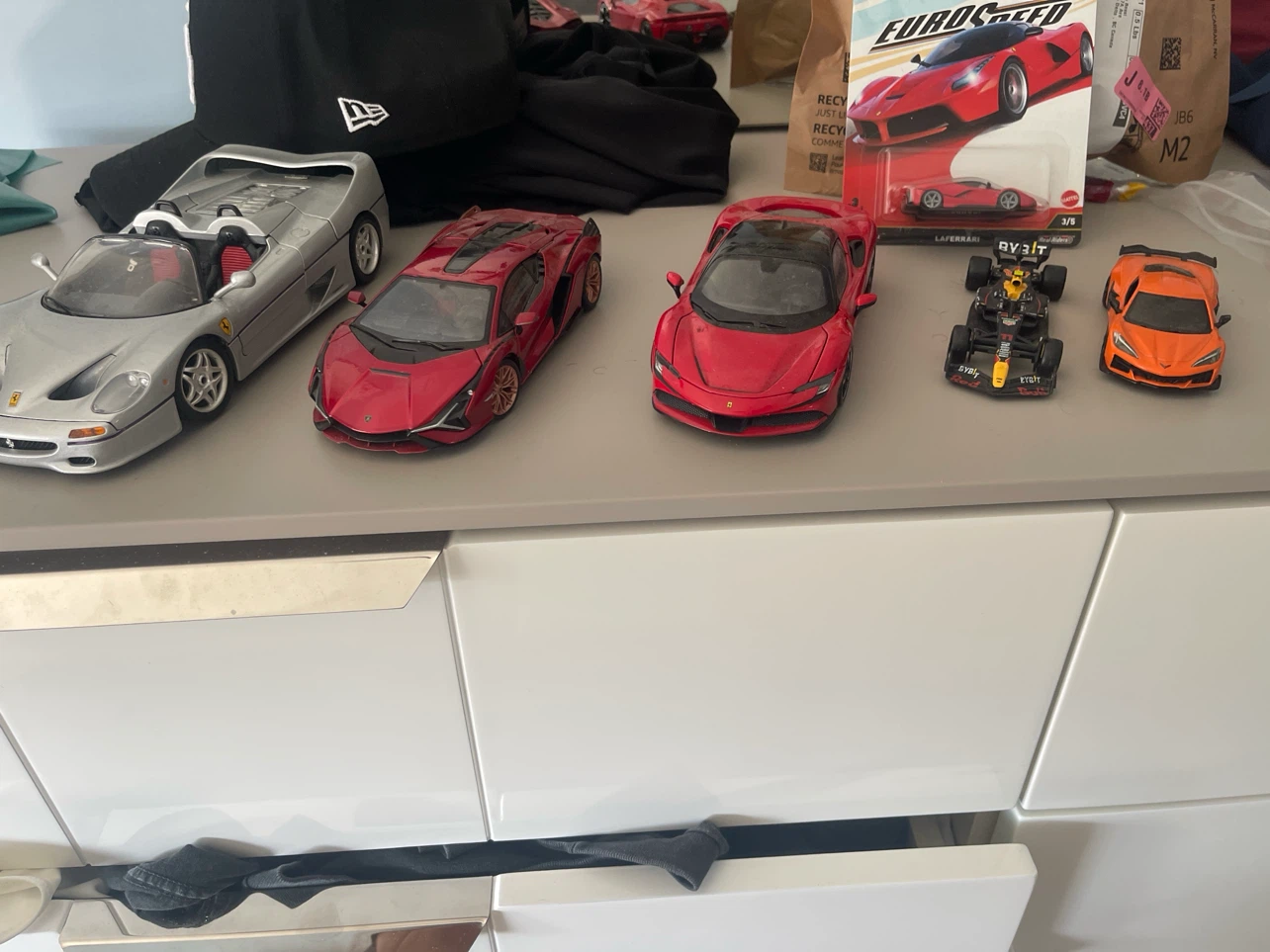 Hot Wheels Euro Speed LaFerrari & Red Bull F1 Car Collection