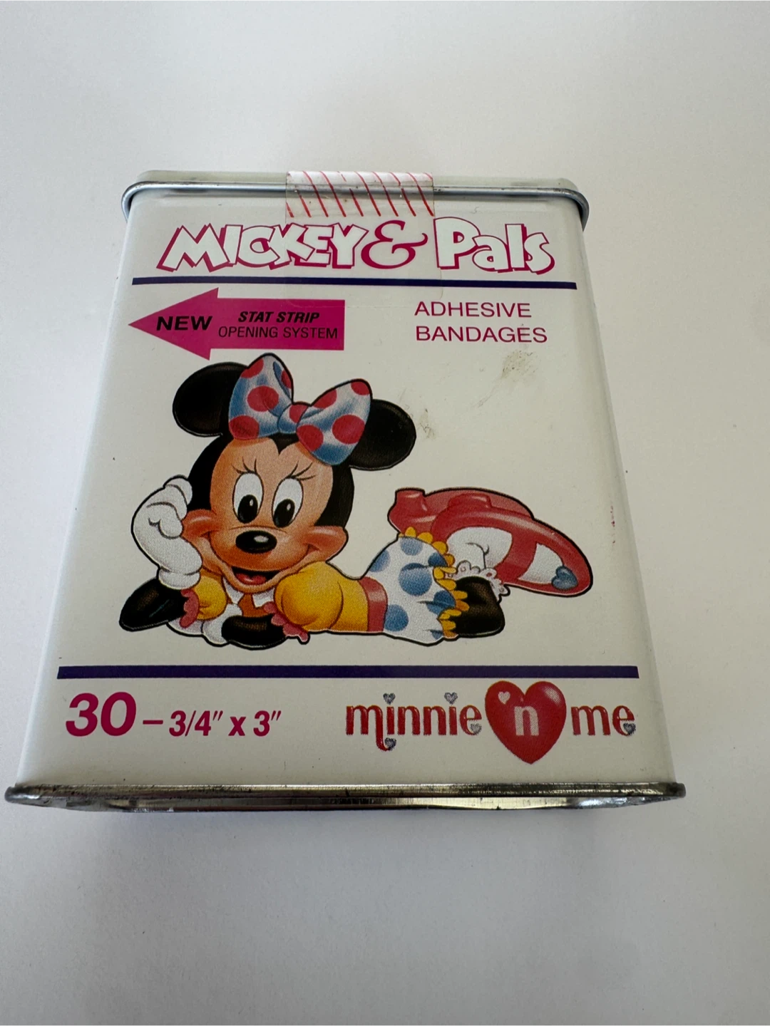 Disney Mickey & Pals Minnie Mouse Bandage Tin - photo 5