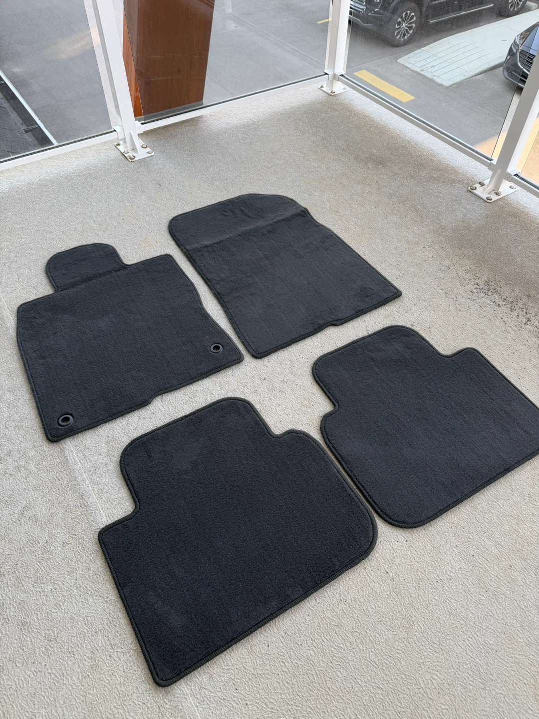 Honda Civic Hatchback 2024 4DR Black Floor Mat Set - photo 2