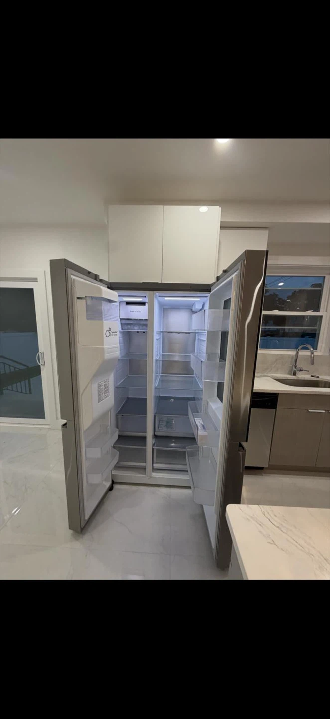 LG Stainless Steel French Door Refrigerator - photo 2