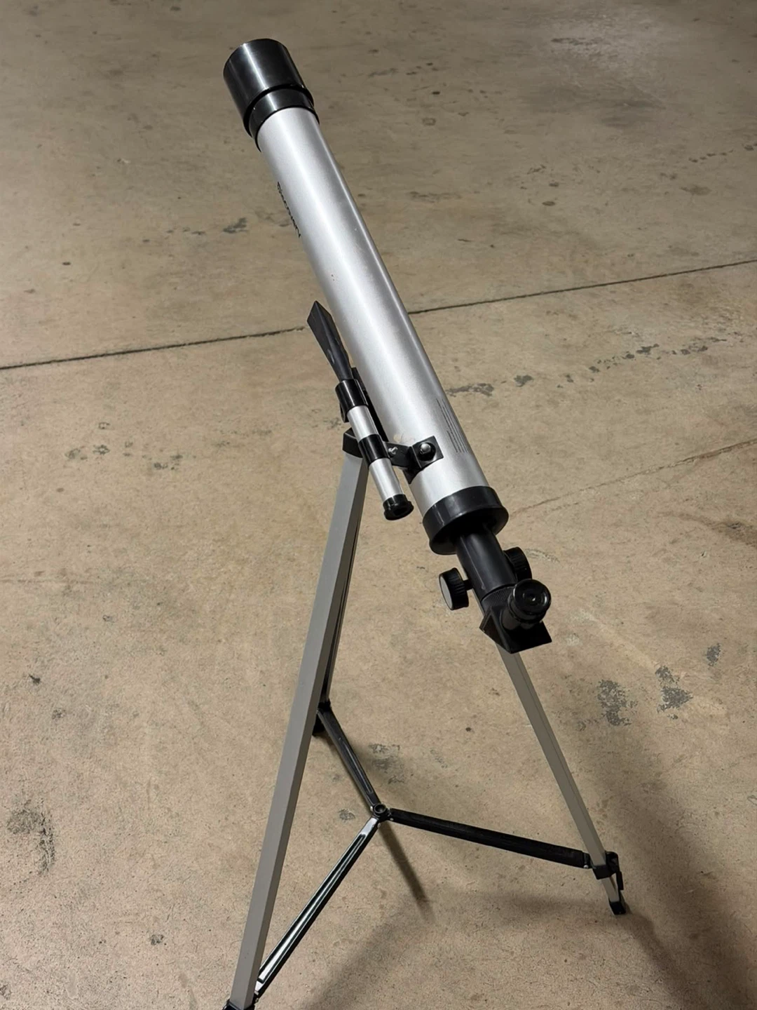Discovery Telescope with Tripod
