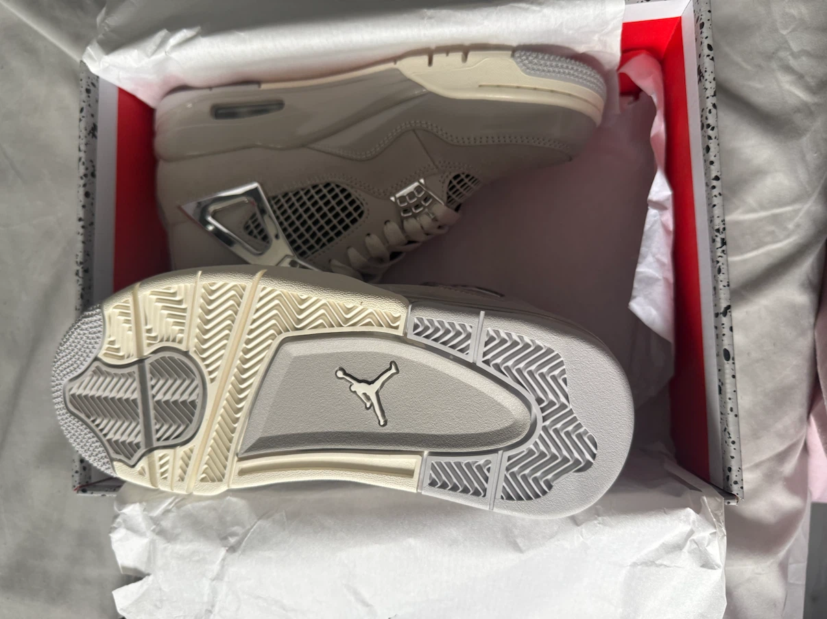 BNIB Air Jordan 4 Retro SE FROZEN - photo 4