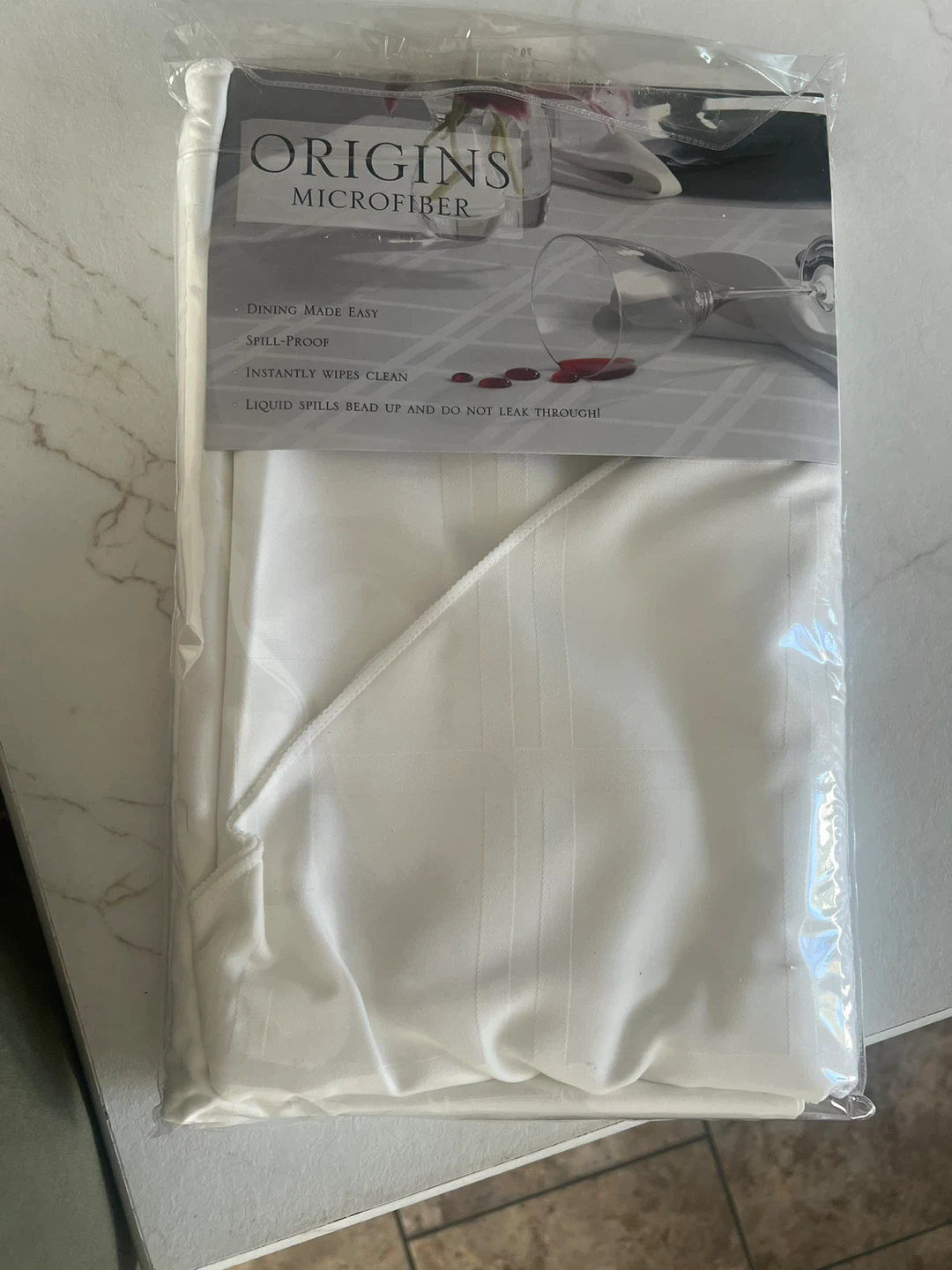 Origins Microfiber Round Tablecloth 70" White