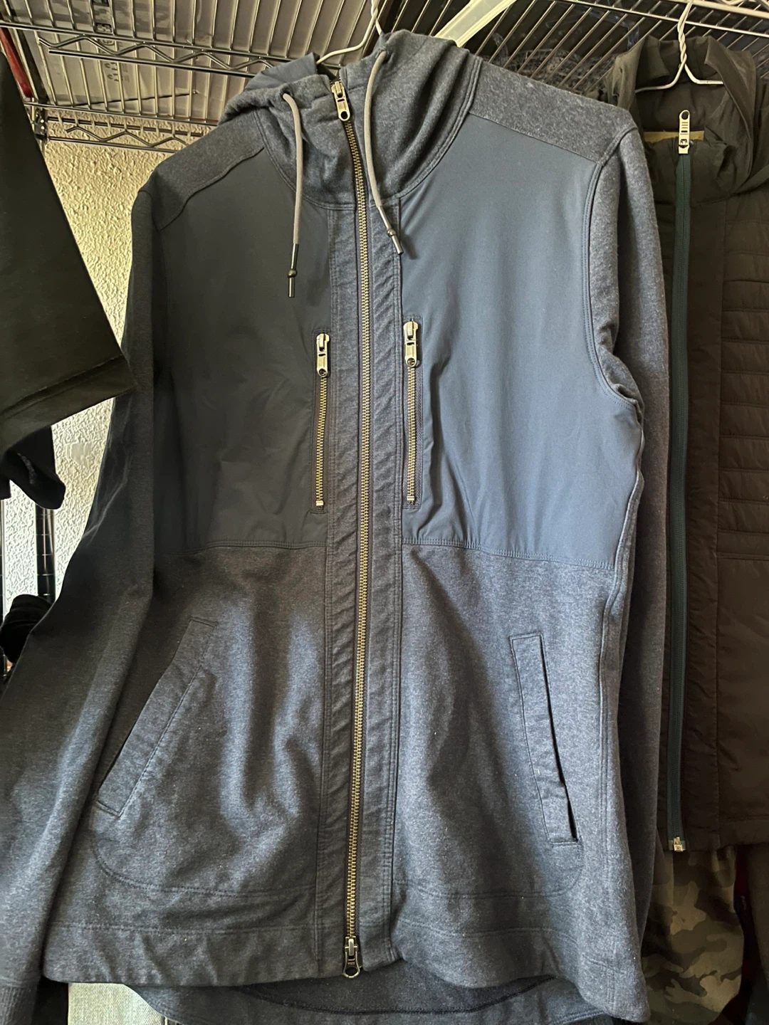 Lululemon vest and jackets - photo 2