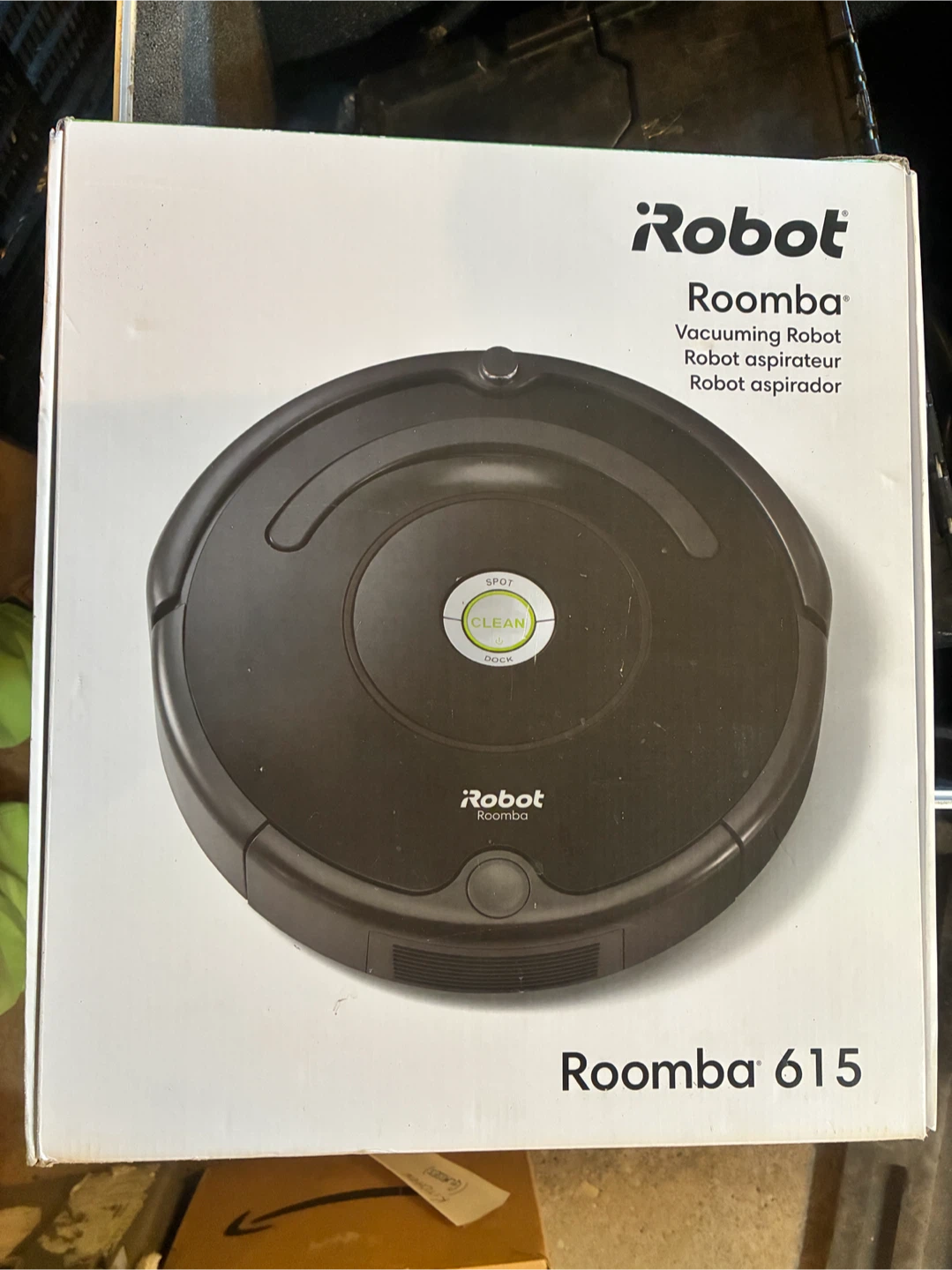 iRobot Roomba 615 vacuuming robot with accessories