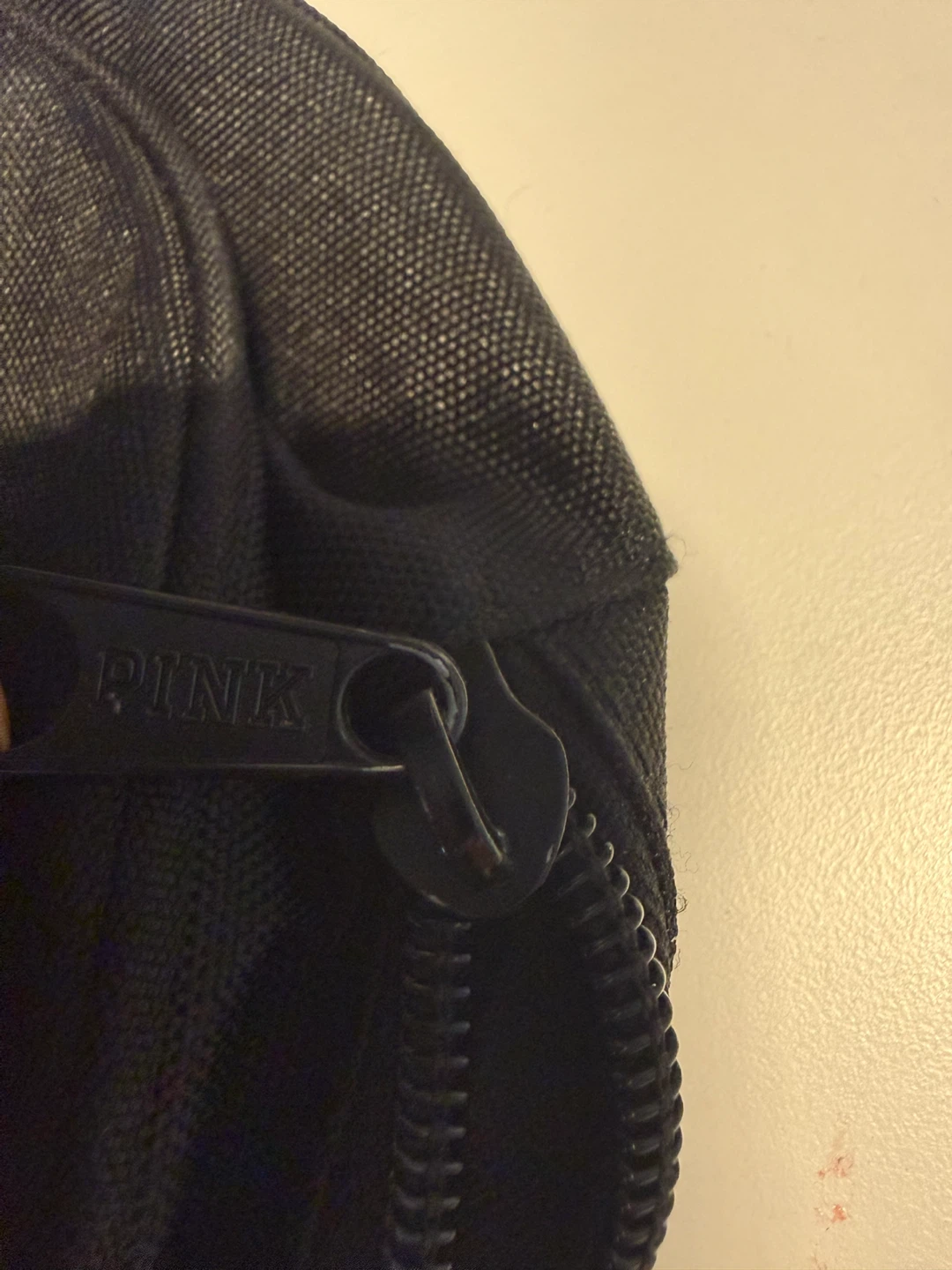 Victoria’s Secret PINK Circle Crossbody Bag - photo 3
