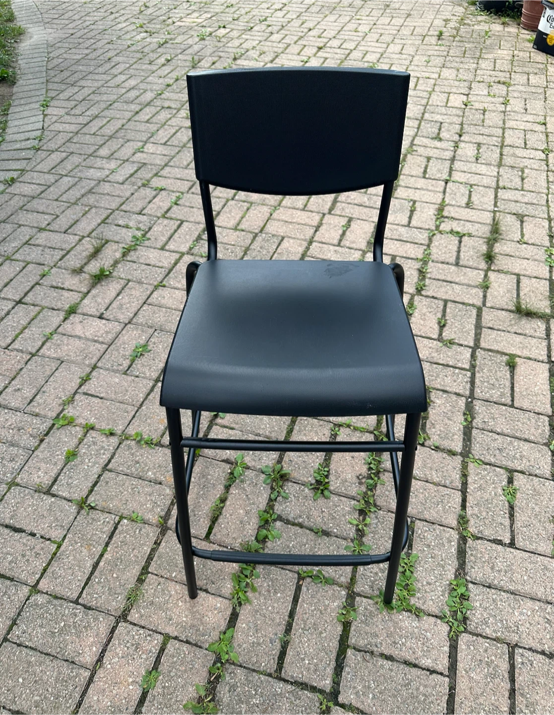 Black Metal Bar Stool