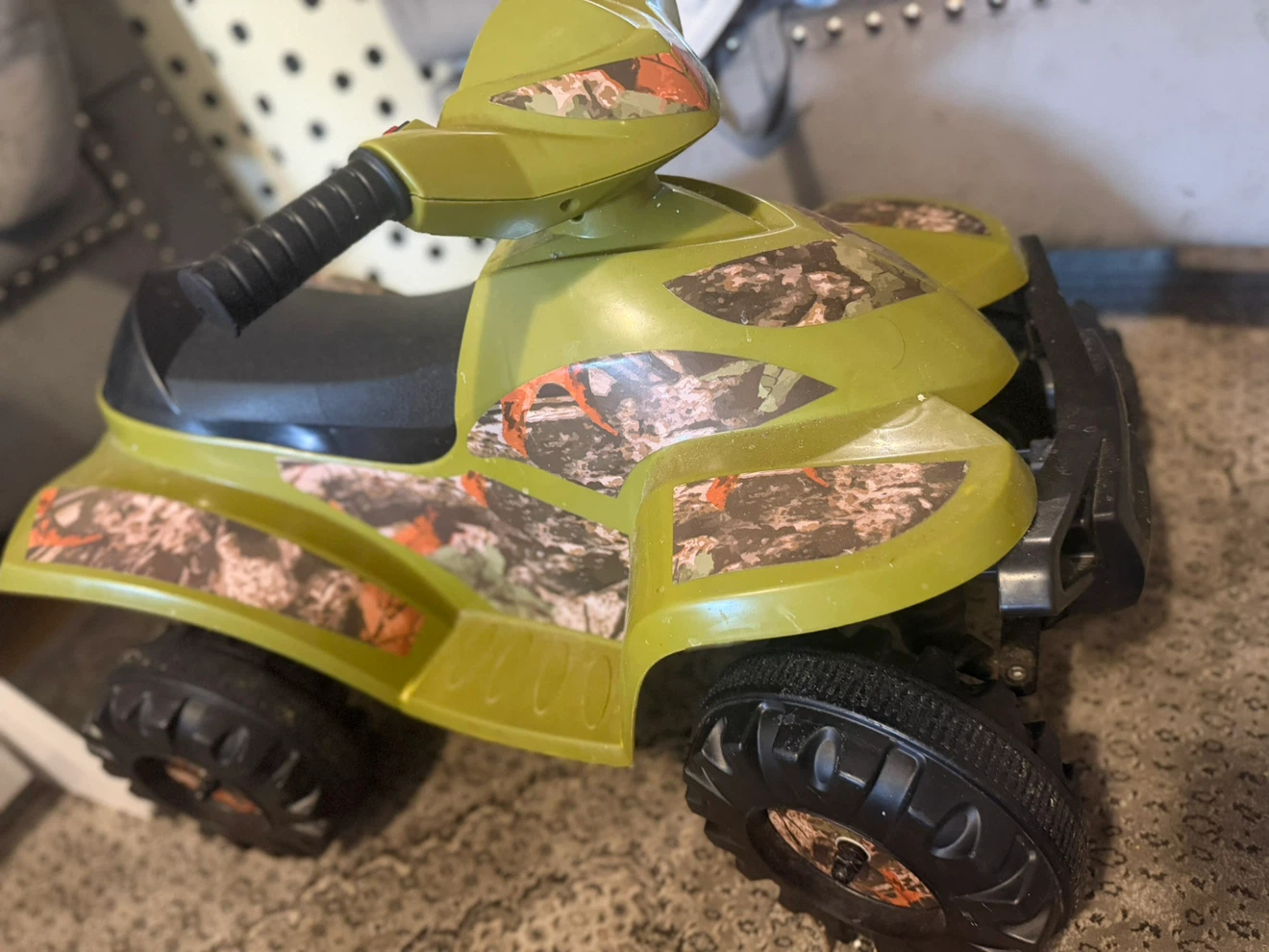 Battery scootor