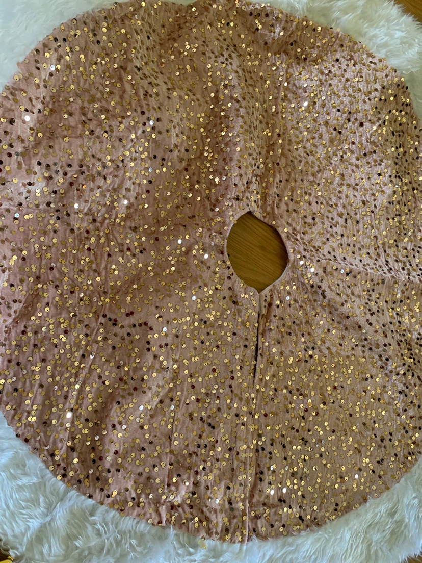 Rose Gold Sequin Tree Skirt with Faux Fur Trim