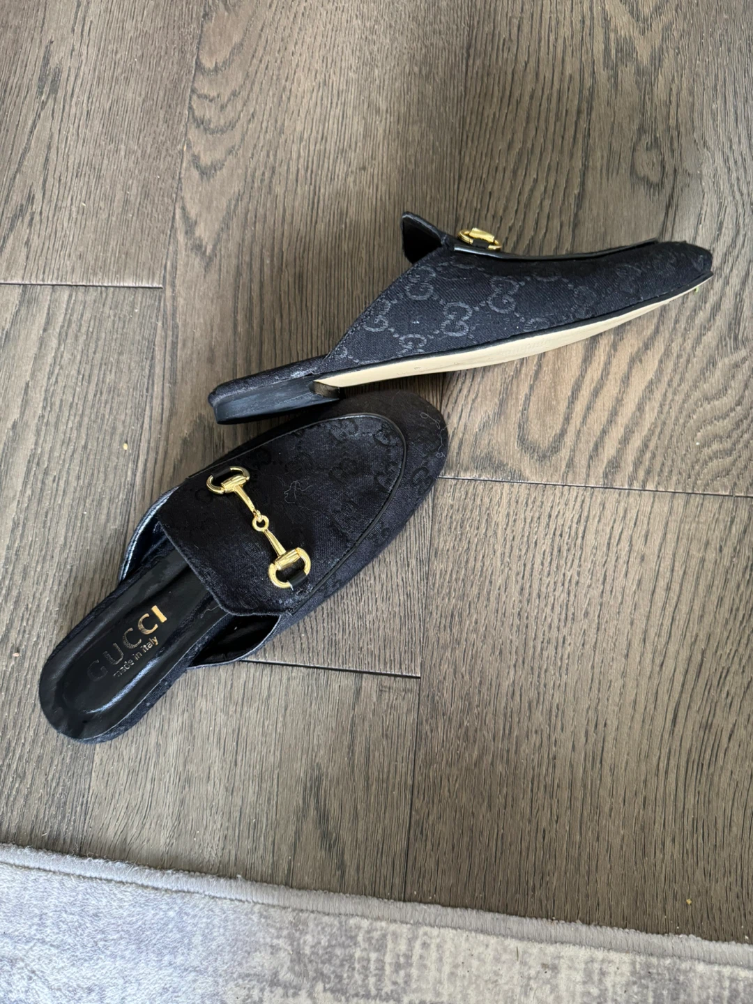 Gucci Black Monogram Mules Size 36 - photo 3
