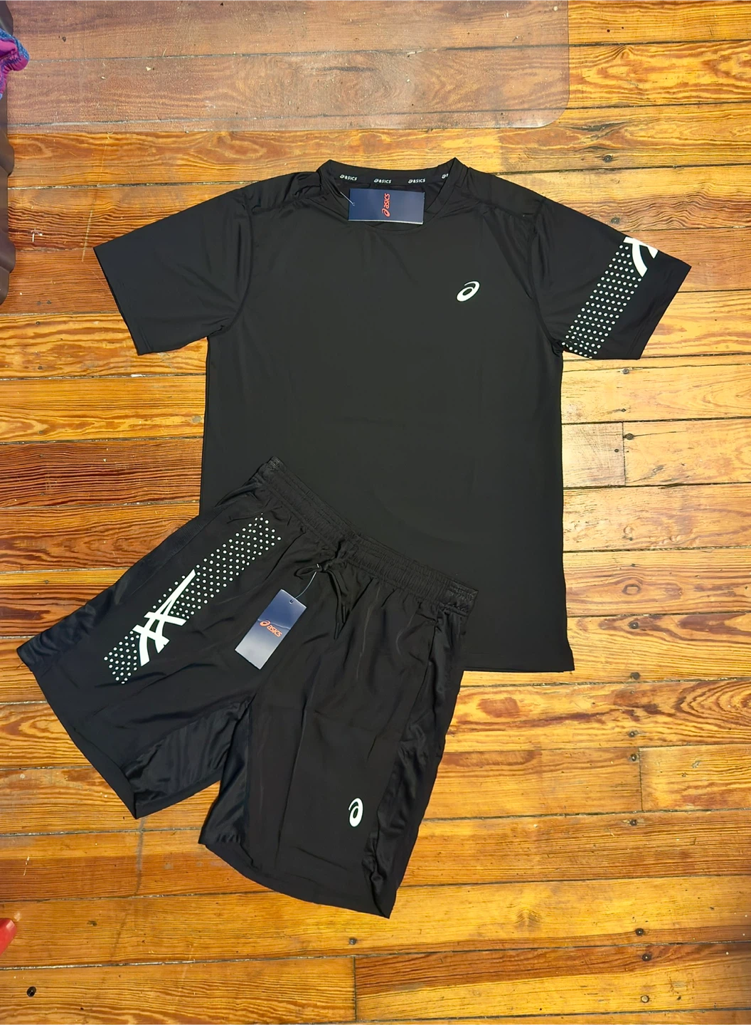 Black Asics Icons Running T-Shirt and short set Size M