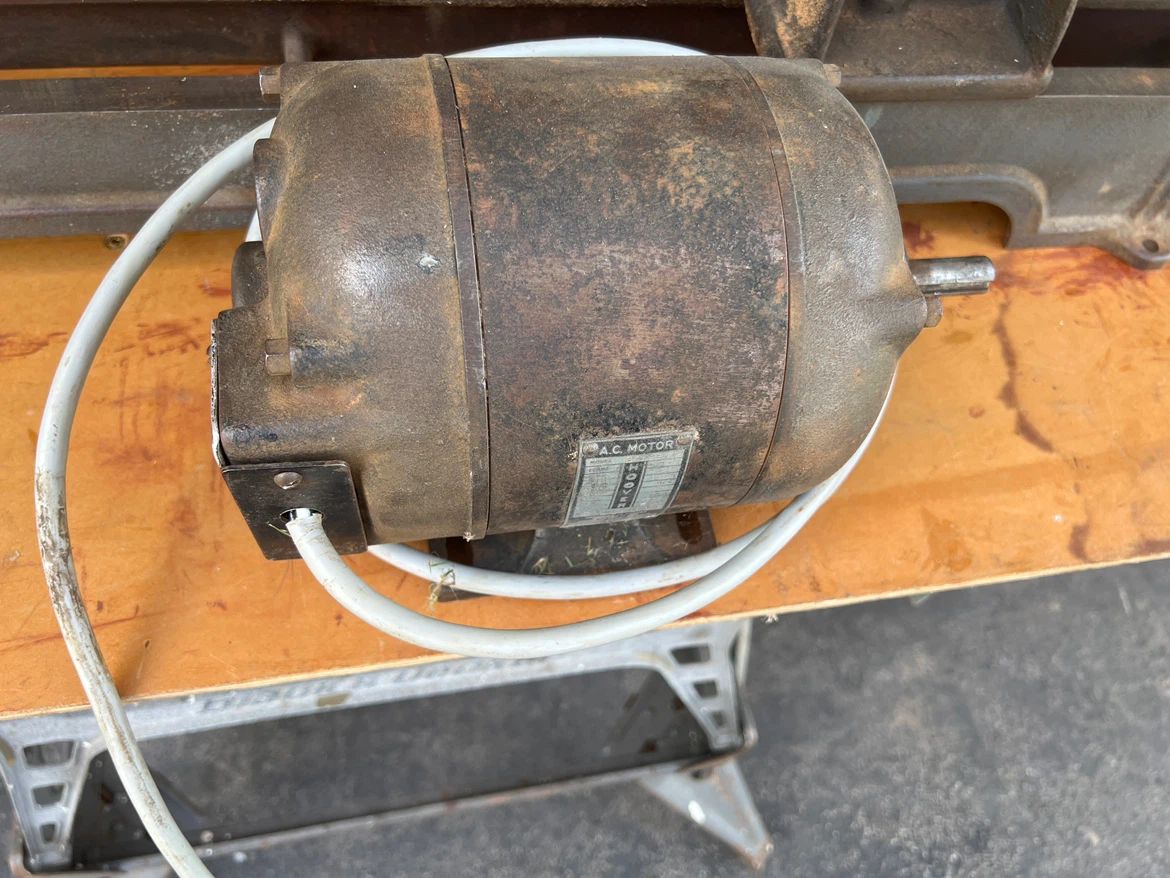 Beaver Wood Lathe - photo 2