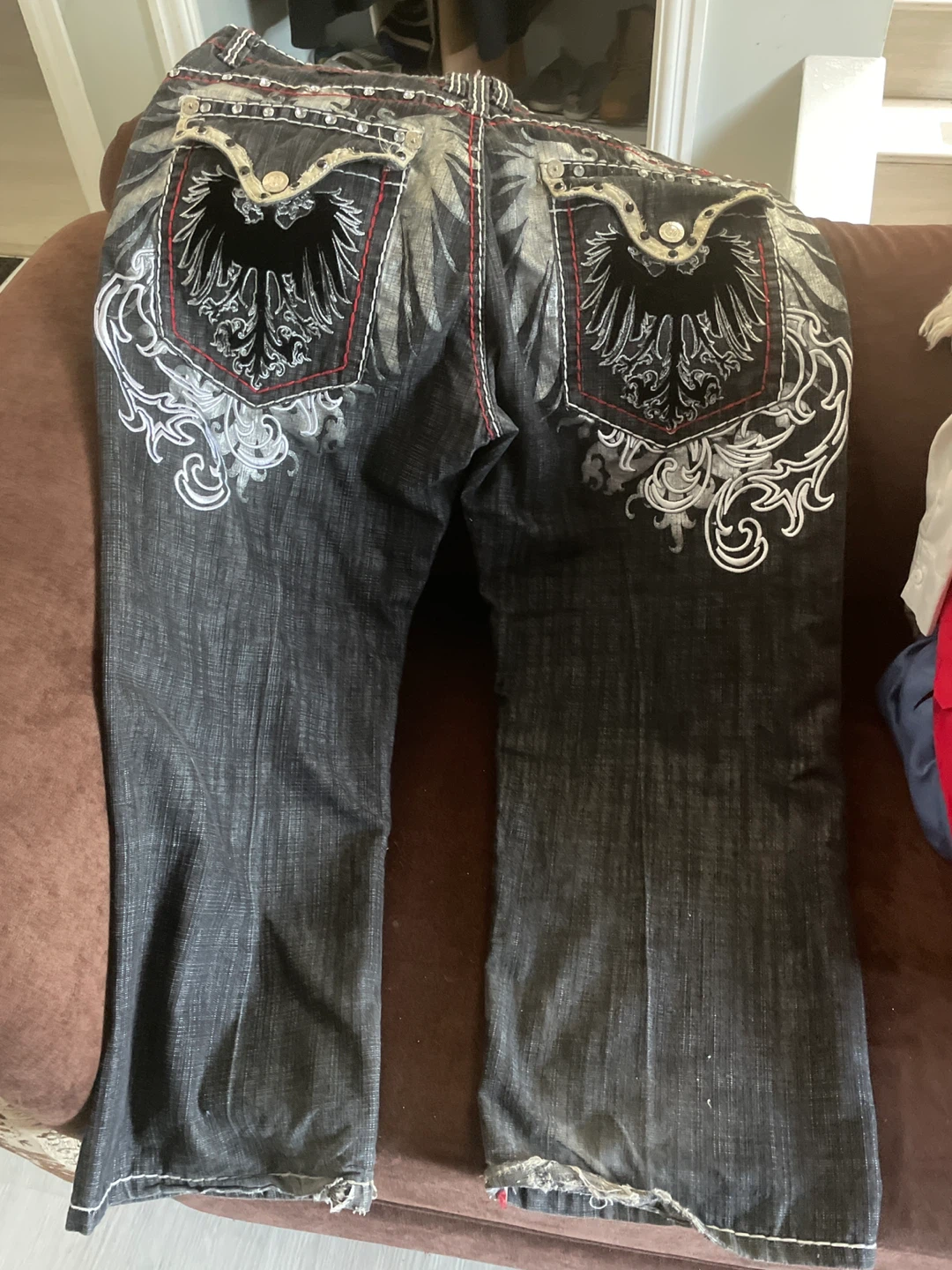 Victorious Jeans W42 L32 Black Denim with Eagle Design