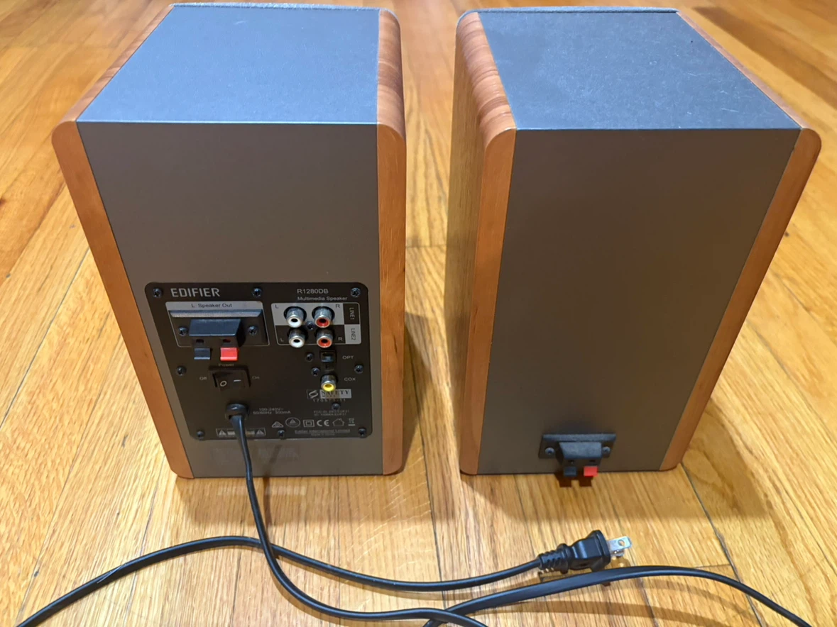 Edifier R1280DB Multimedia Speaker Set