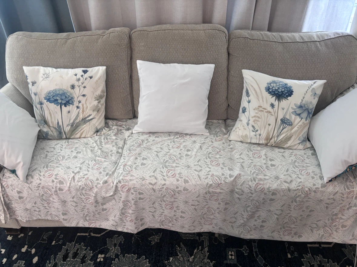 Cozy 3-Seater Sofa – Clean, Smoke-Free Home - photo 2