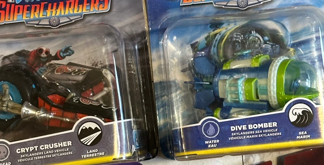 Skylanders SuperChargers Lot - Vehicles & Figures - photo 2