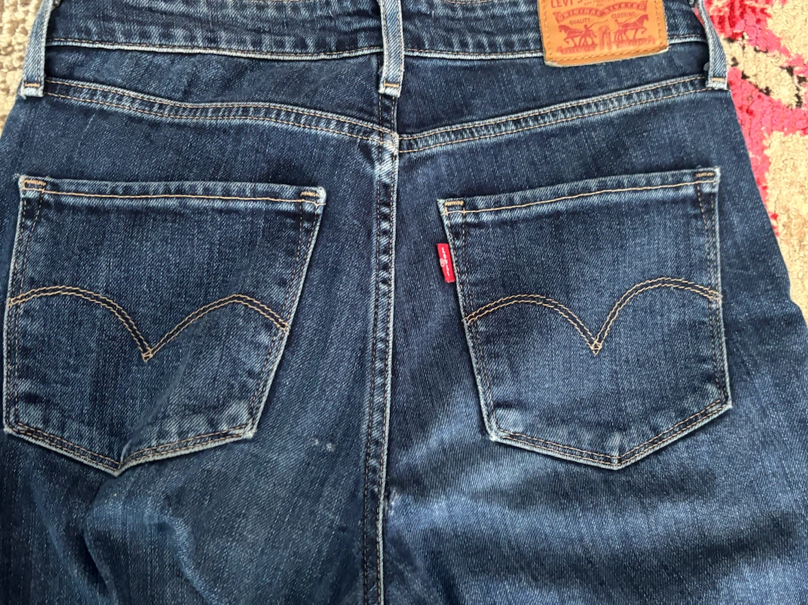 Levi's 721 High Rise Skinny Jeans Size 26 - photo 5
