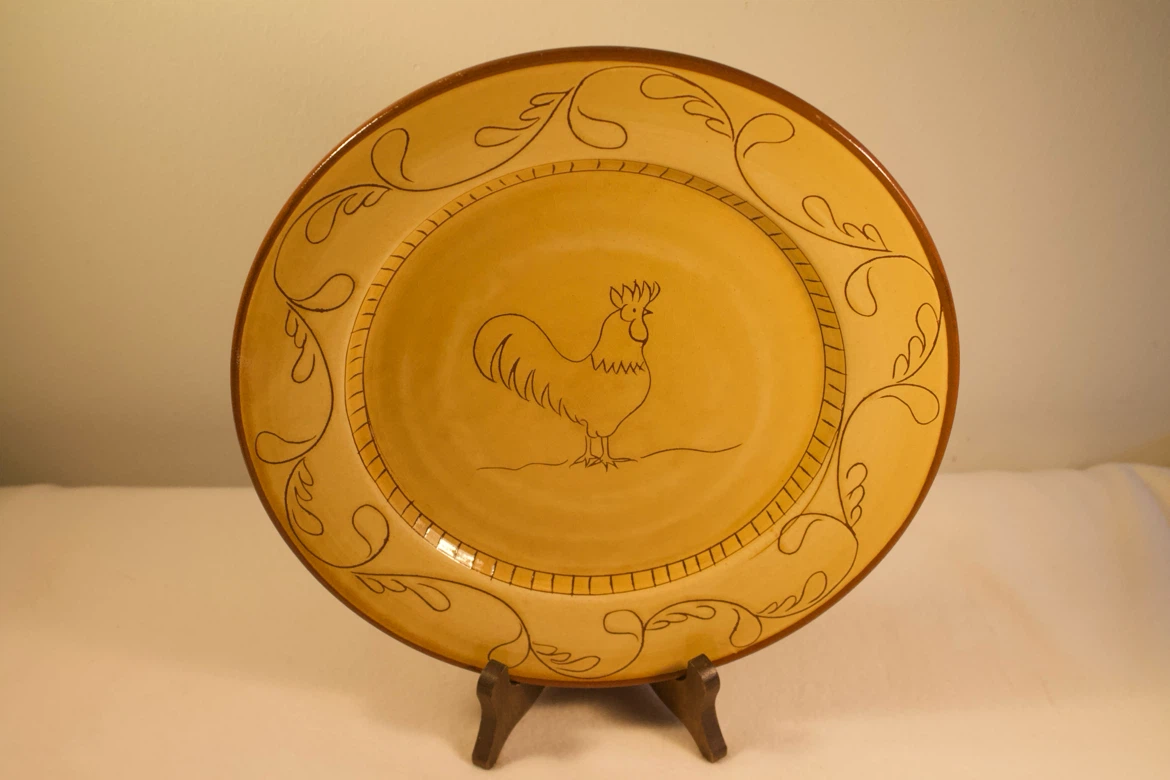 Two Rooster Plates made in Portugal - photo 2
