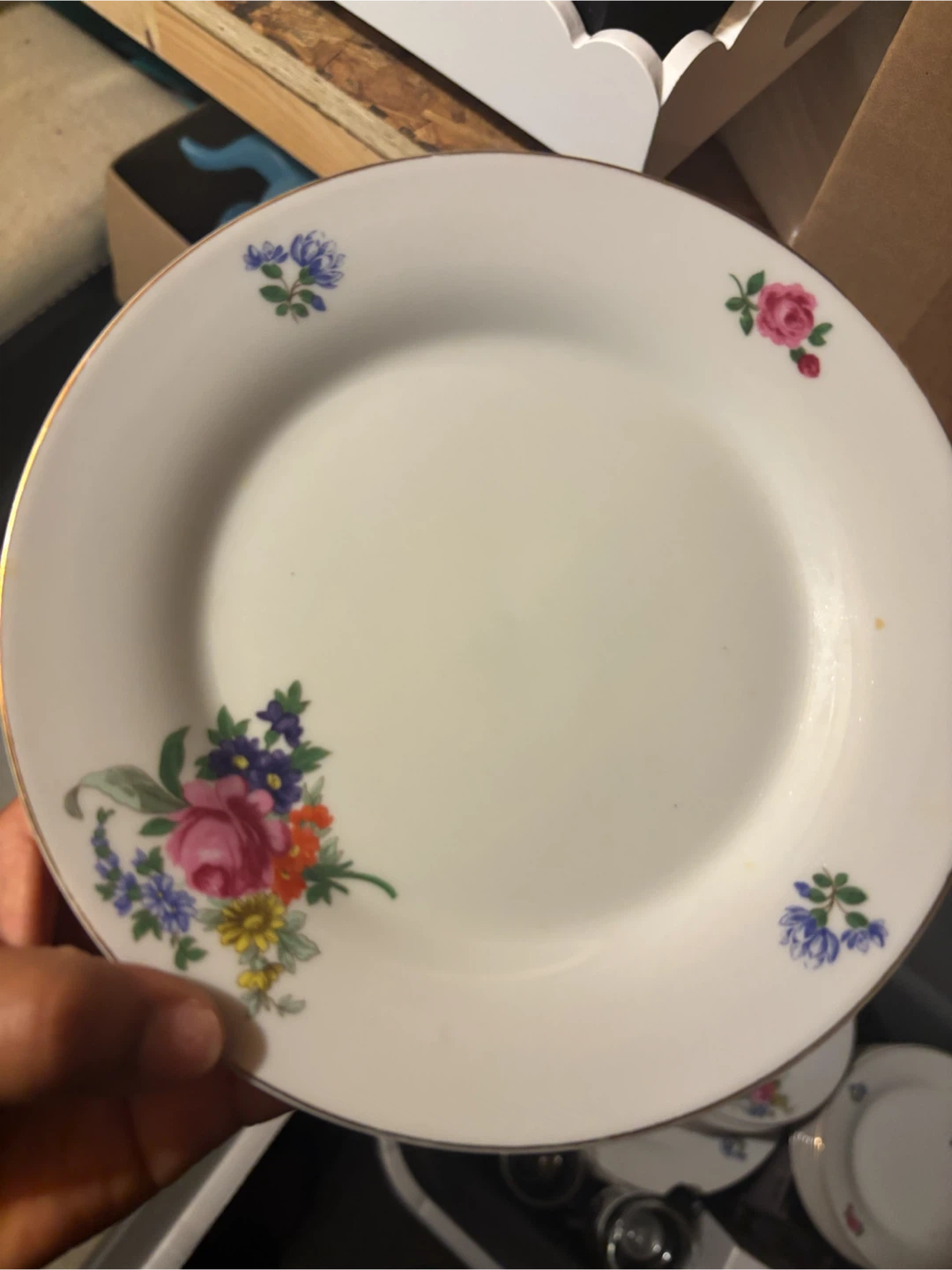 Vintage Floral Dinner Plates - photo 4