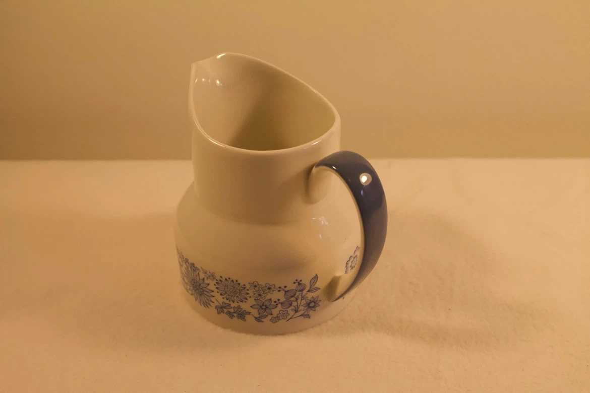 Royal Doulton Blue and White Pitcher with floral details - photo 2