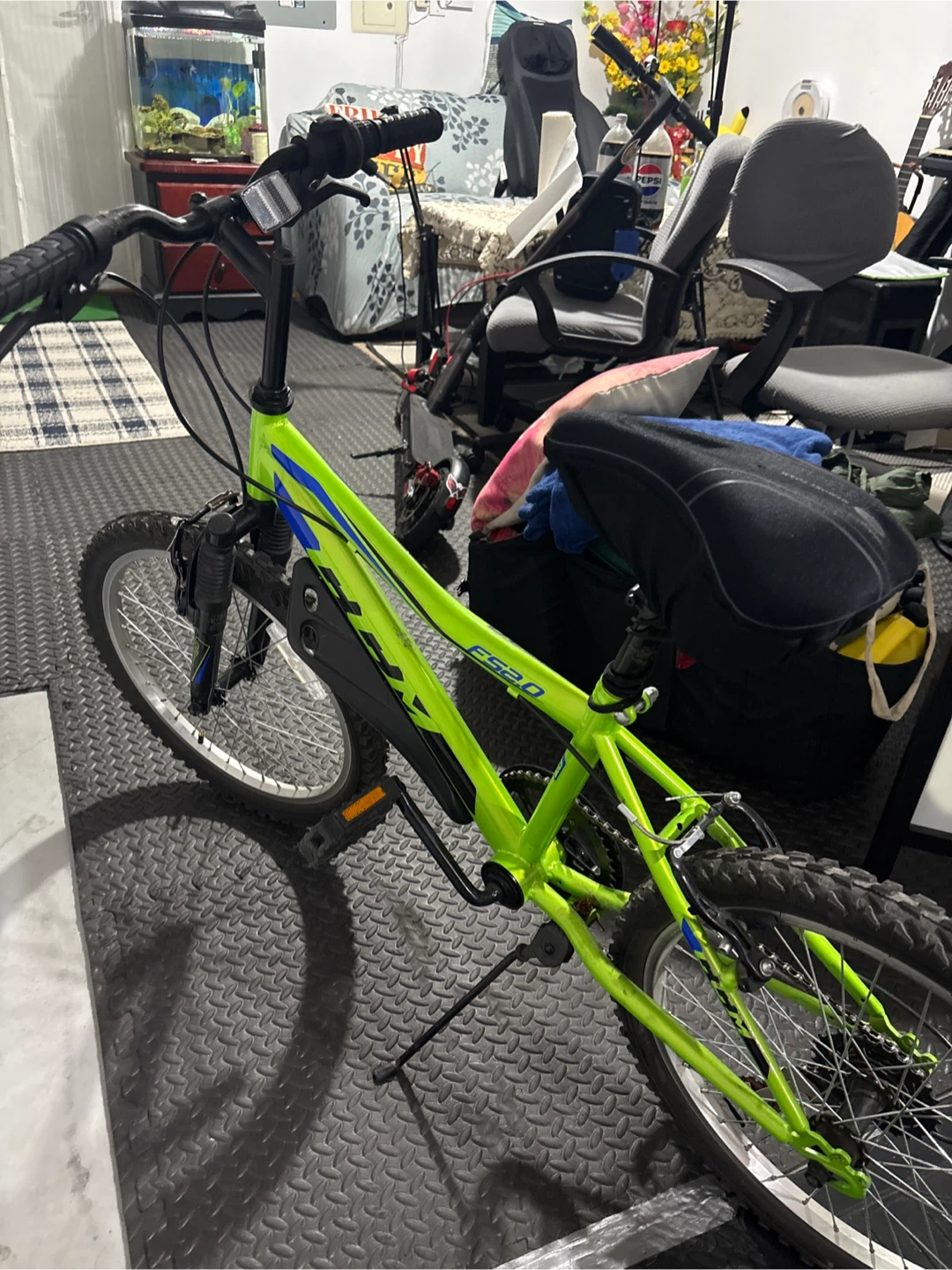 Neon green CCM FS 2.0 mountain bike