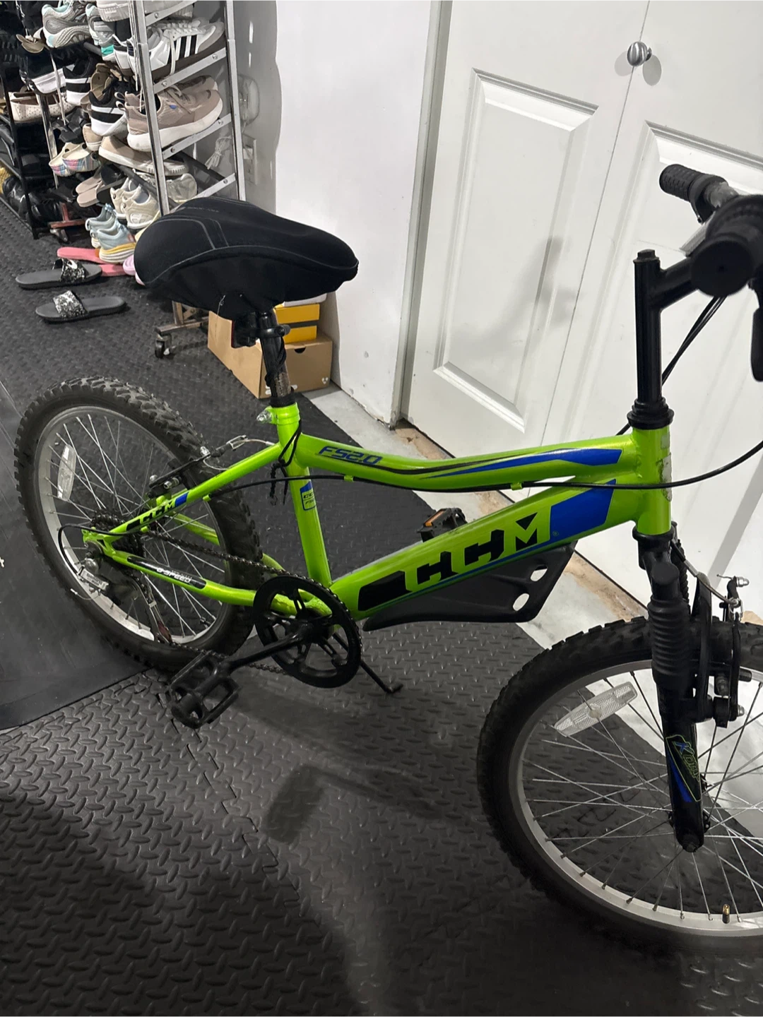 Neon green CCM FS 2.0 mountain bike - photo 4