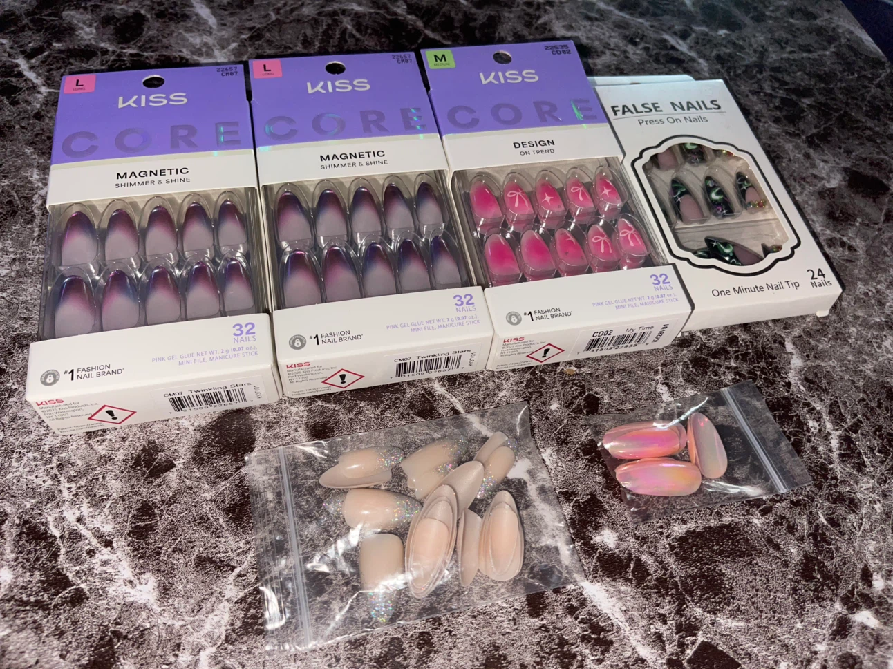 Press-on Nails - photo 4