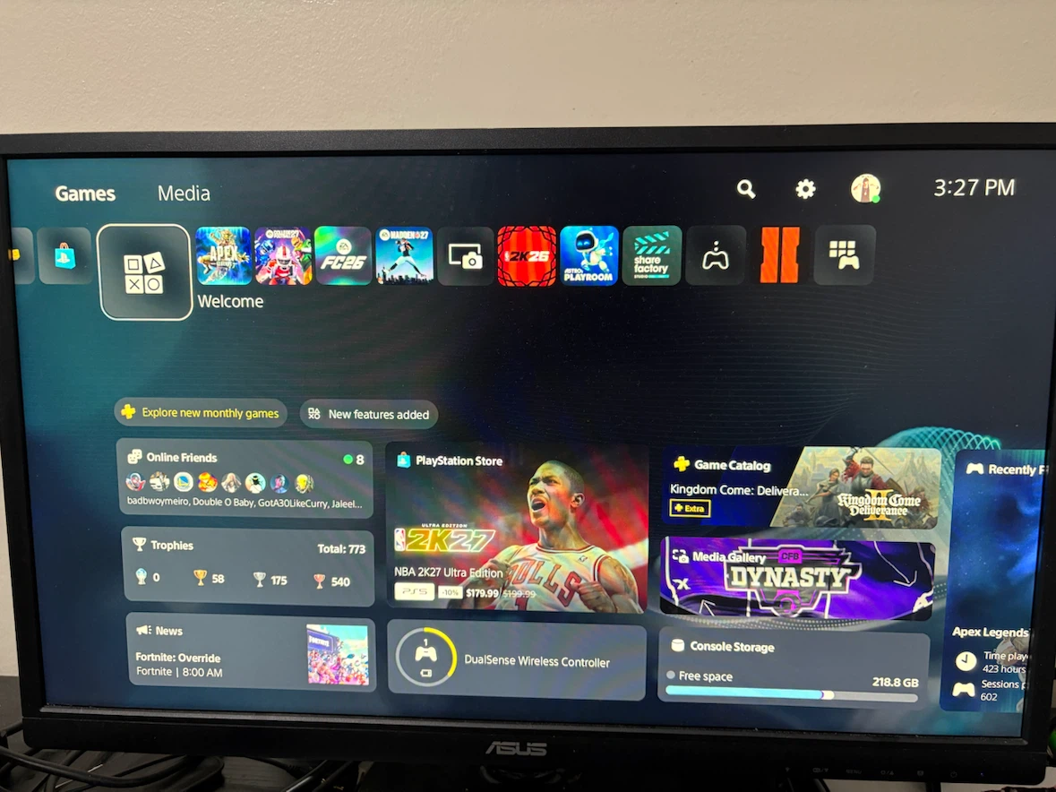 PlayStation 5 Console with Accessories - photo 5