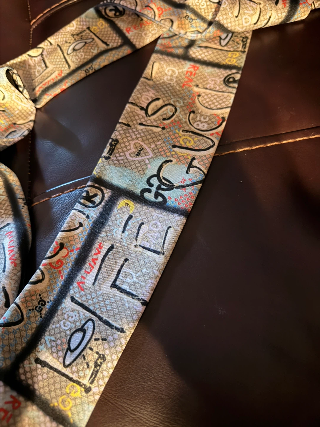 GG Inspired Life is Gucci Graffiti Print Silk Neck Tie Scarf EUC - photo 2