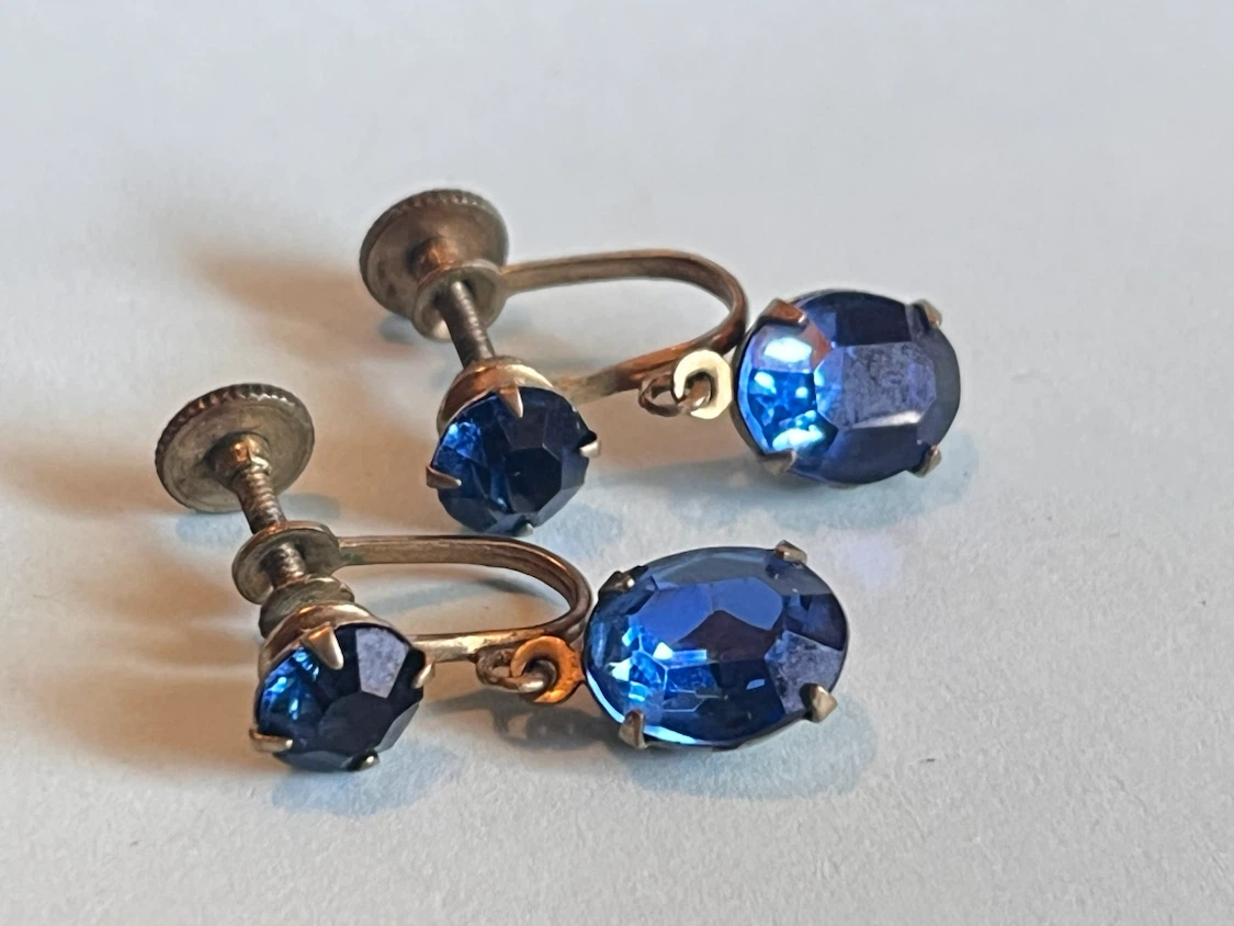 Vintage Mid-Century CORO Screw-Back Earrings Collection (5) - photo 2