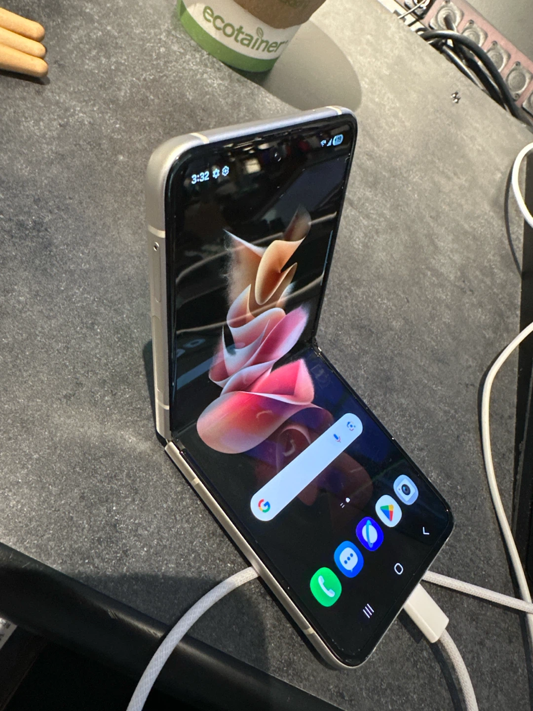Samsung Galaxy Z Flip 3 Smartphone 5G