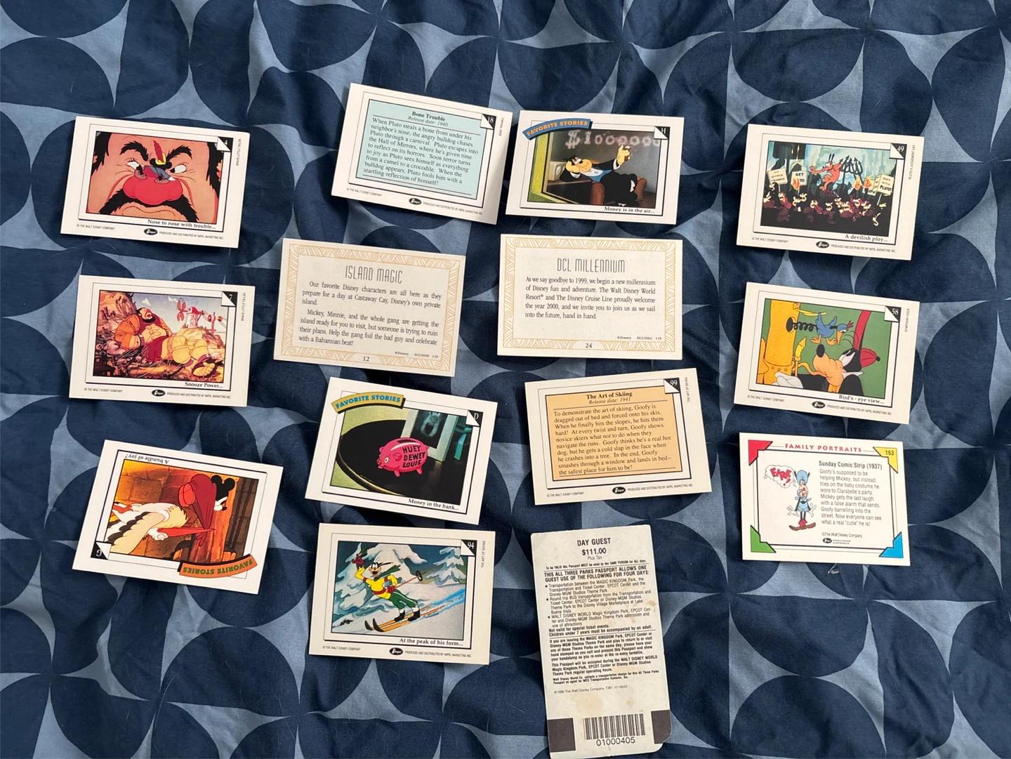 Disney Favorite Stories & Collectible Cards Set - photo 2