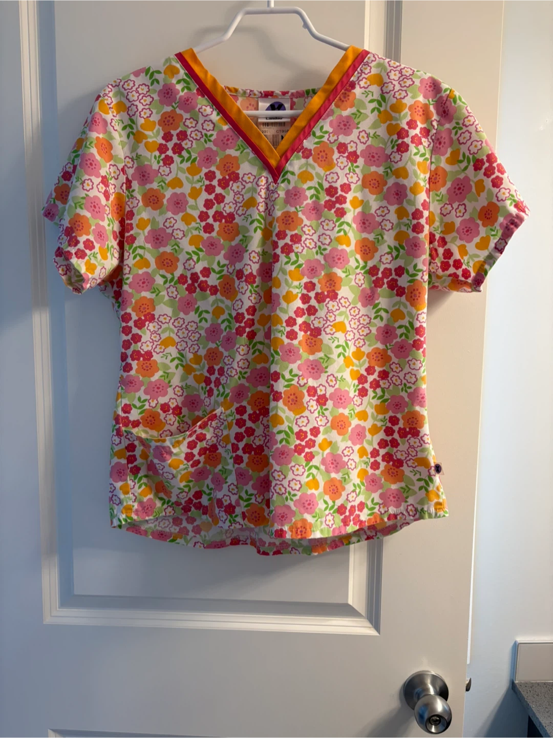 Scrub top