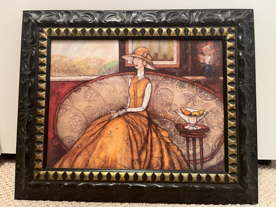 Pair of Elegant Framed Lady Prints - photo 3