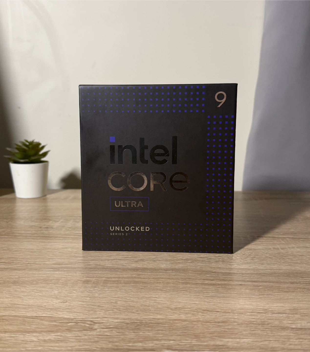 NEW SEALED Intel Ultra 9 285K i9 OPEN TO TRADES & OFFERS