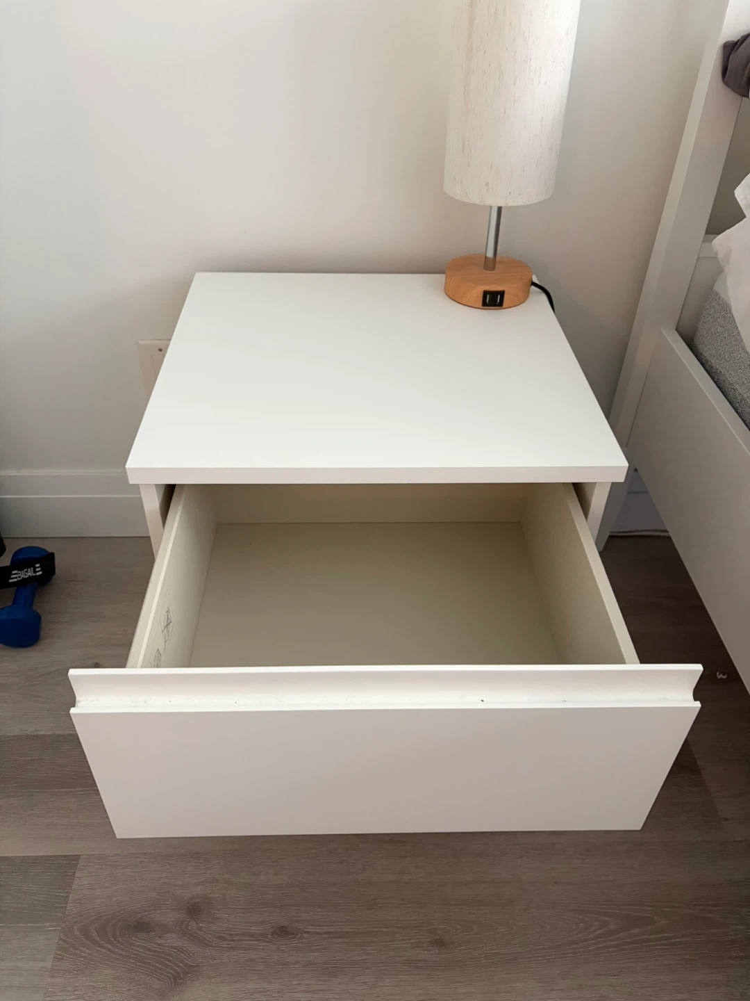 Ikea Storlinka Bedside Table (white) - photo 2